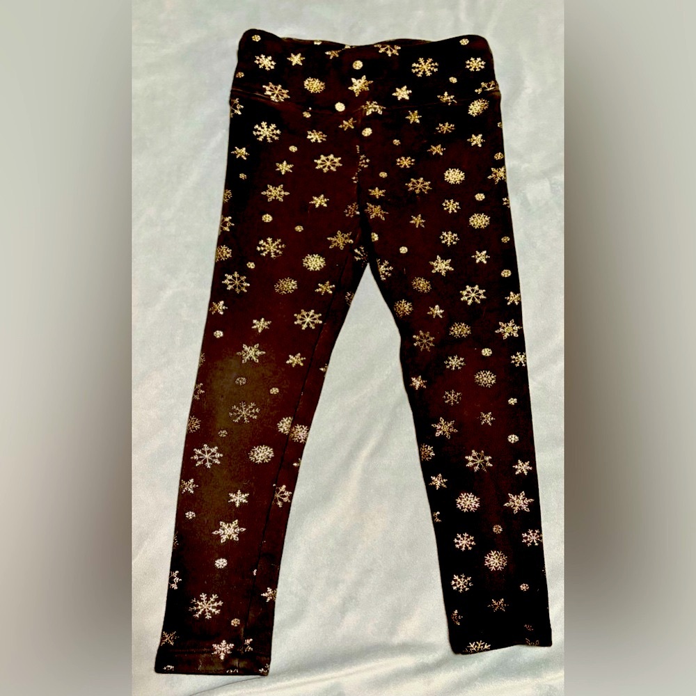 SO Black and Gold Snowflake Leggings